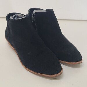 Gianni Bini Women's Booties  Ankle Boots Black Suede Side Zip  Size 8